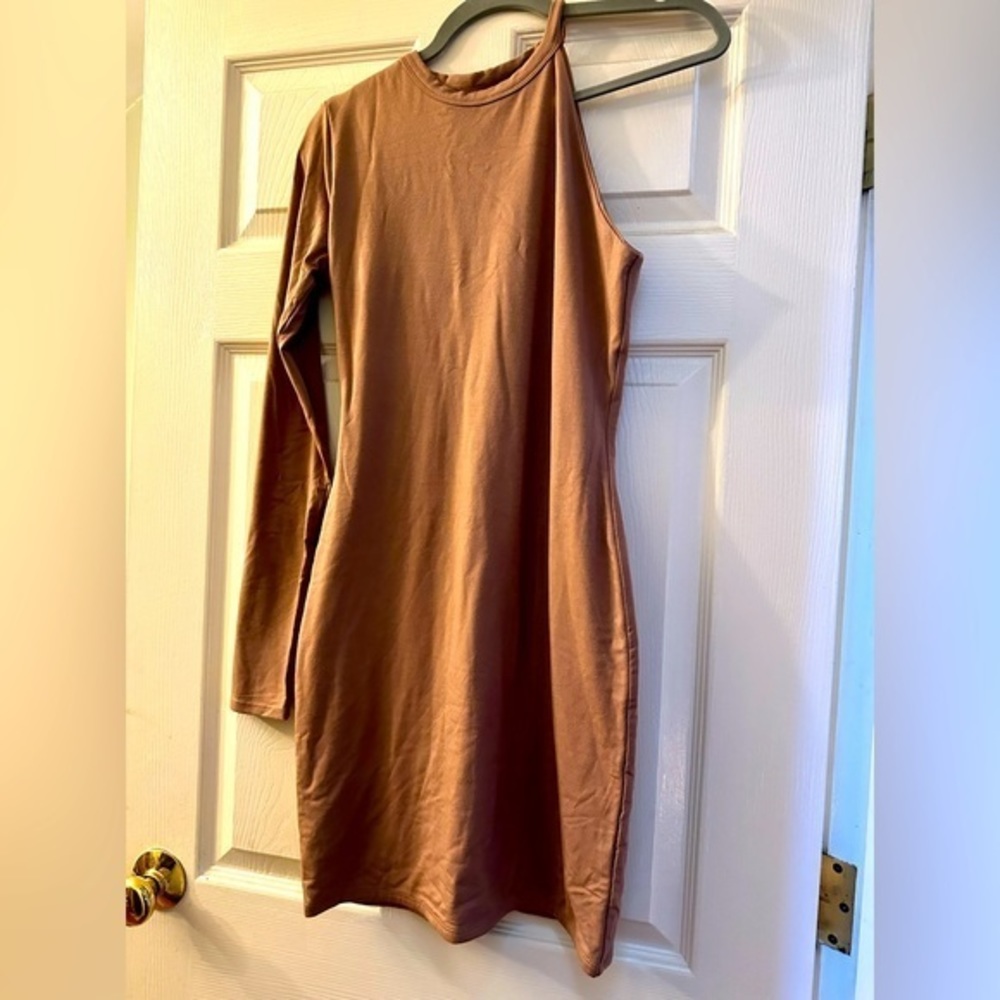 Naked wardrobe one sleeve dress. Excellent compression.